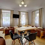 Dom Krawca - Pod Chojnikiem Apartment