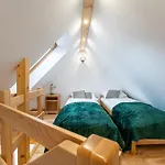 Dom Krawca - Pod Chojnikiem * Jelenia Gora