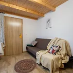 Apartment Dom Krawca - Pod Chojnikiem *