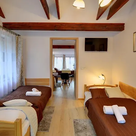 Apartment Dom Krawca - Pod Chojnikiem *