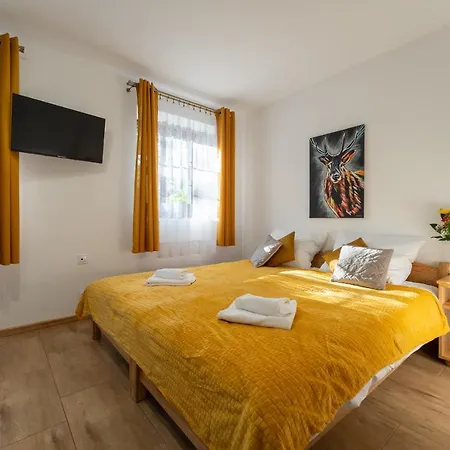 Apartment Dom Krawca - Pod Chojnikiem