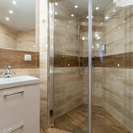 Dom Krawca - Pod Chojnikiem *