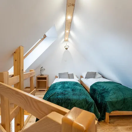 Dom Krawca - Pod Chojnikiem * Jelenia Gora