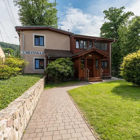 Dom Krawca - Pod Chojnikiem Apartment Jelenia Góra