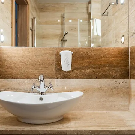 Dom Krawca - Pod Chojnikiem * Jelenia Góra