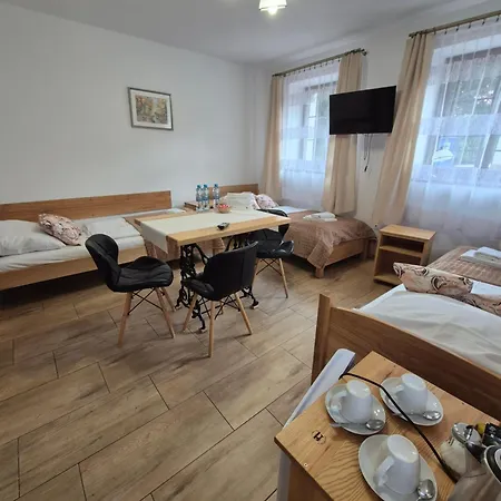 Apartment Dom Krawca - Pod Chojnikiem Jelenia Góra