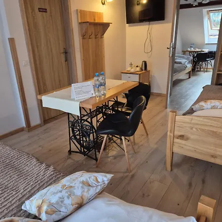 Apartment Dom Krawca - Pod Chojnikiem